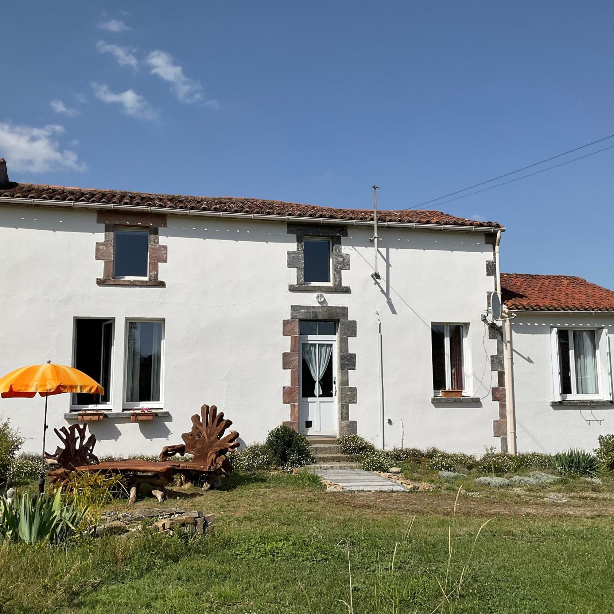 Bed and Breakfast La Brionniere Saint-Pierre-du-Chemin Экстерьер фото